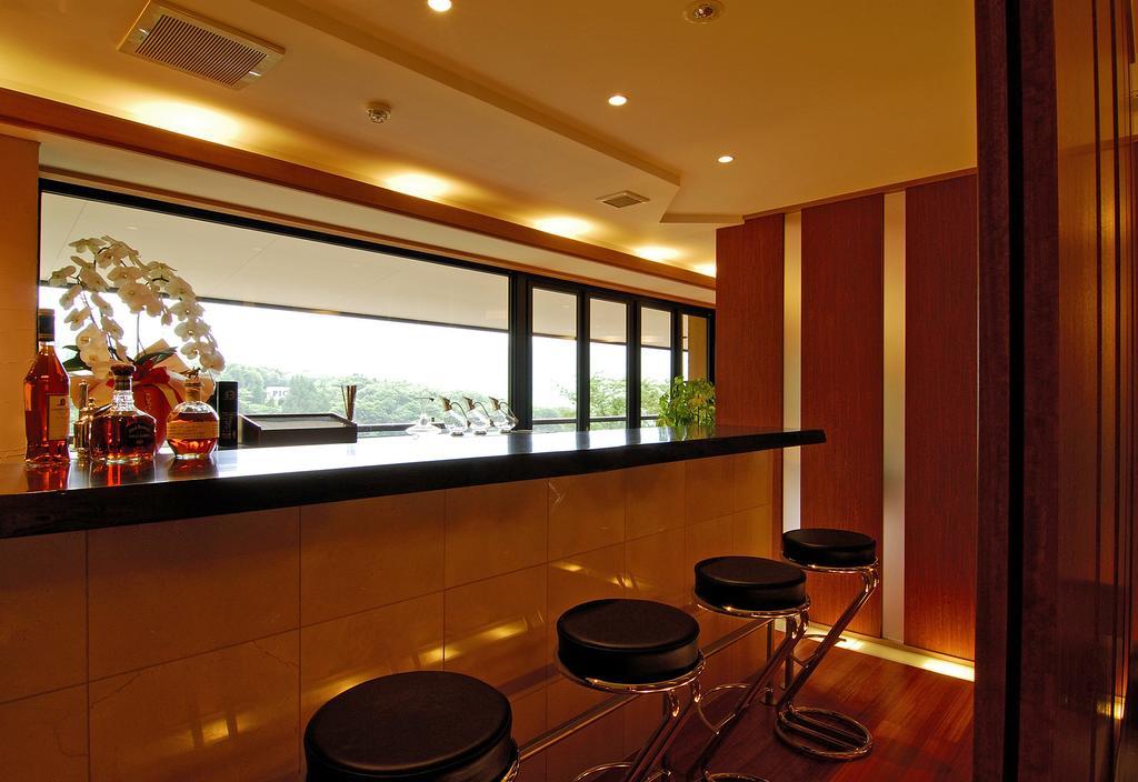Hotel Hakone Tokinoshizuku Exterior foto A bar at a hotel