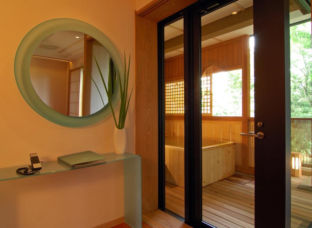 Hotel Hakone Tokinoshizuku Exterior foto A modern onsen