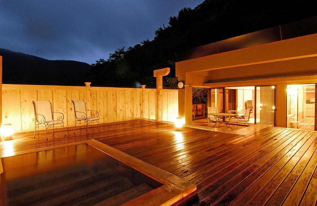 Hotel Hakone Tokinoshizuku Habitación foto A modern onsen